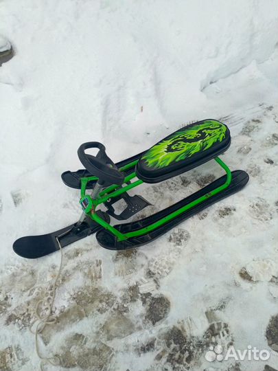 Детский снегокат бу