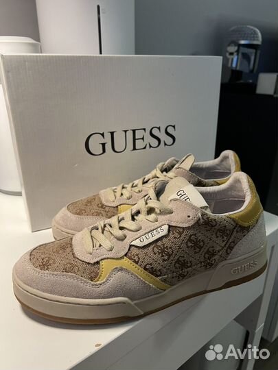 Кеды женские Guess 39