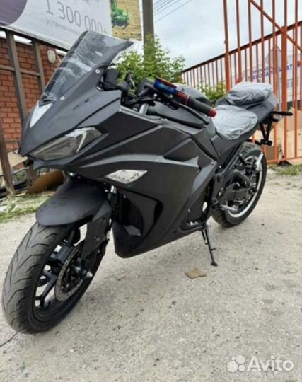 Электромотоцикл Yamaha YZF R3