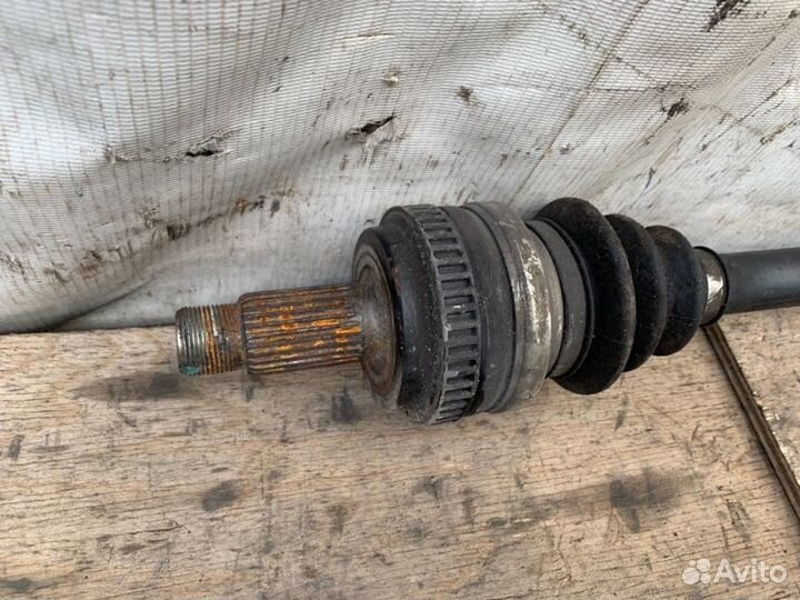 Привод левый Bmw 3-Series E90LCI N46B20 2009