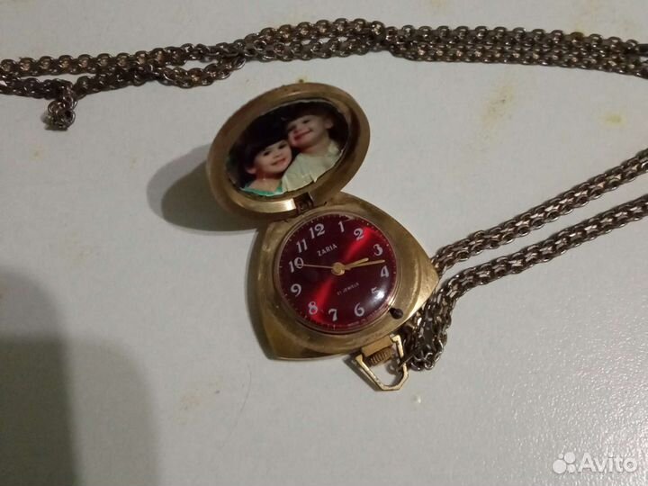 Часы кулон заря СССР