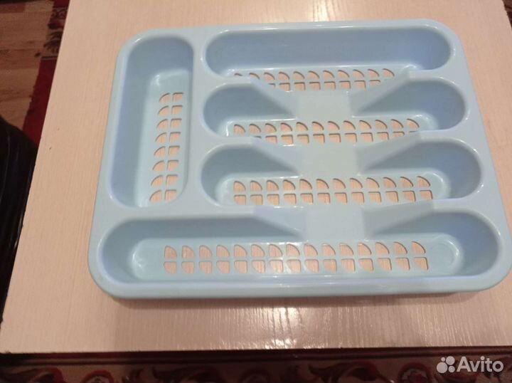 Лоток для столовых приборов