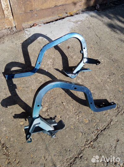 Петли крышки богажника