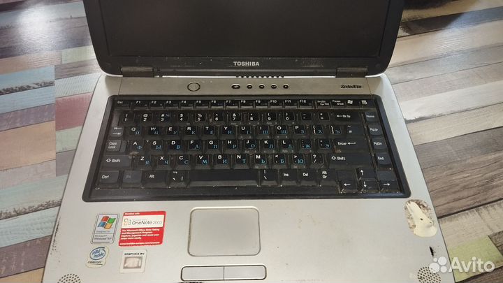 Ноутбук toshiba