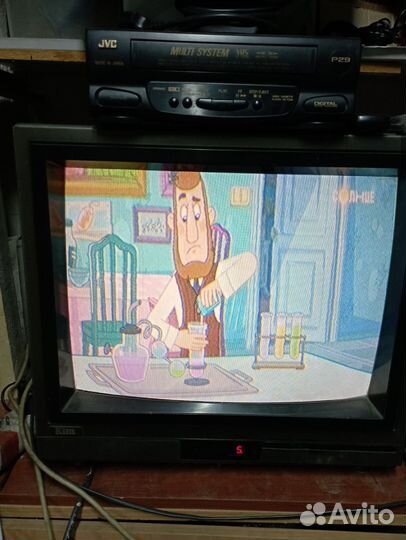 Телевизор с антенной