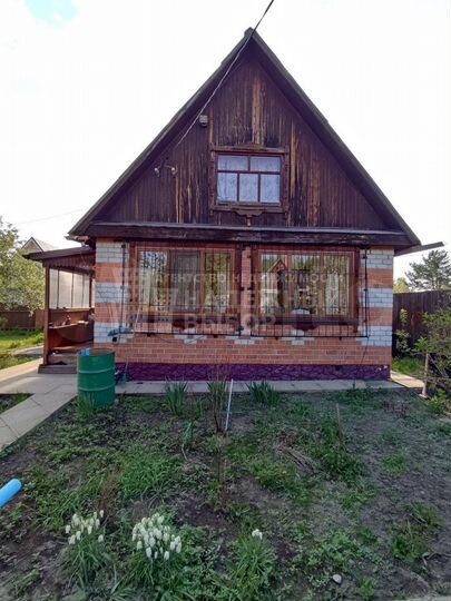 Дом 54 м² на участке 10 сот.