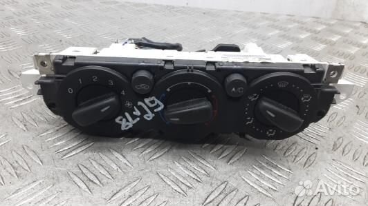 Блок управления печки и климат-контроля ford focus