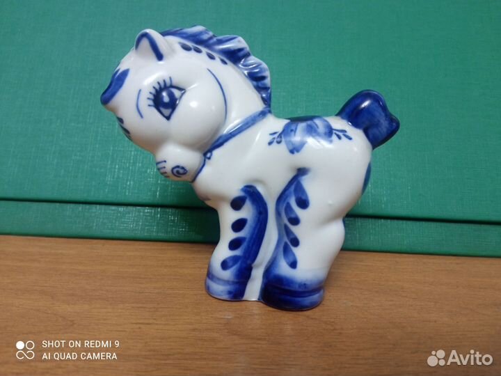 Фигурки (гжель)