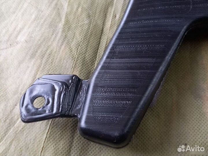 Воздуховод правый Renault Arkana 2019