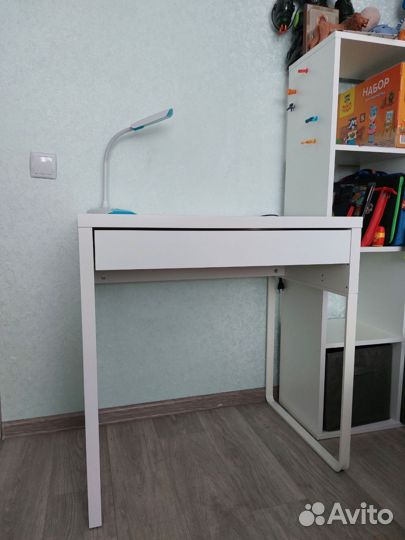Письменный стол IKEA micke