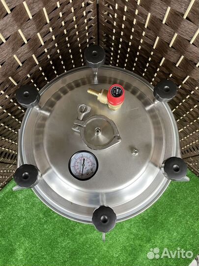 Автоклав с струбцинным креплением 36л