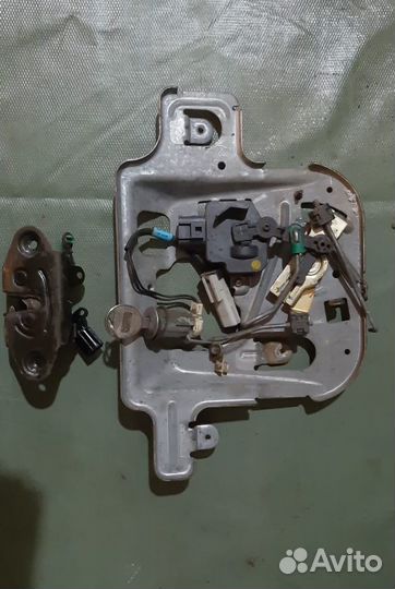 Замок крышки багажника chrysler pt cruiser