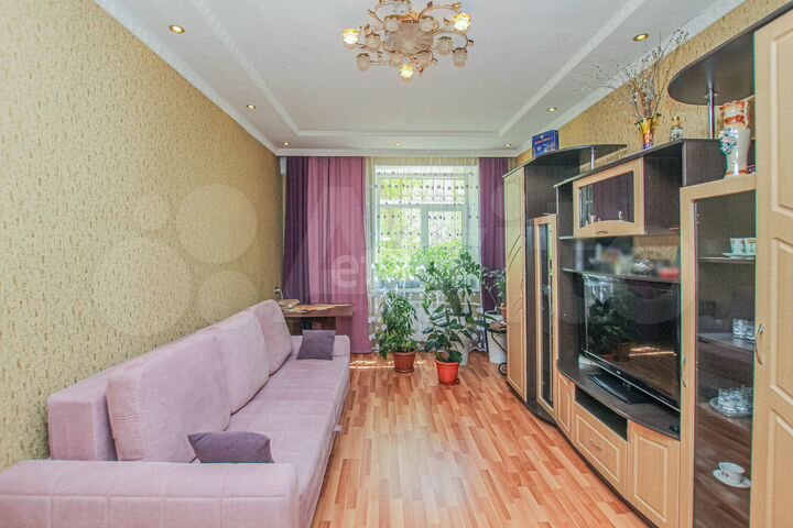3-к. квартира, 73 м², 1/4 эт.