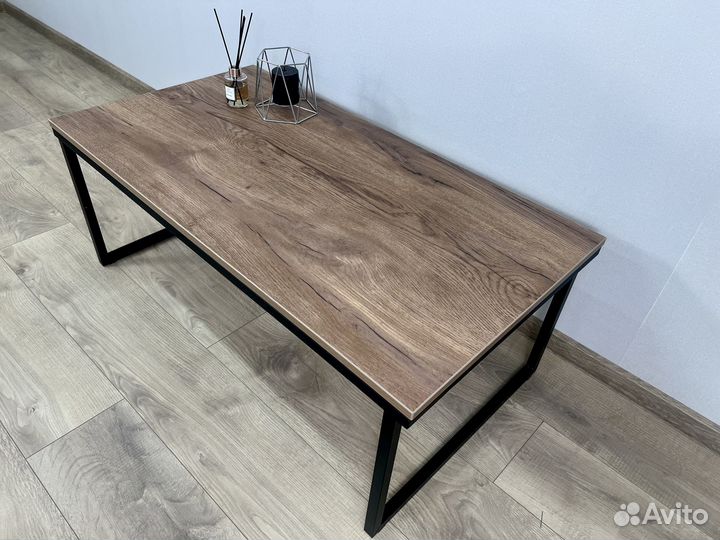 Столик журнальный