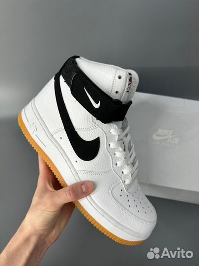 Кроссовки Nike Air Force 1 High '07 Black Swoosh