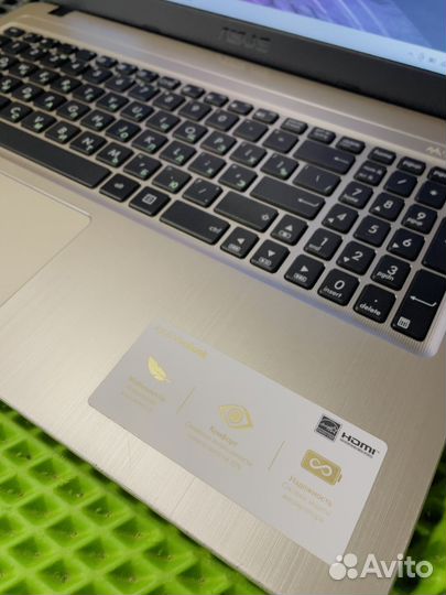 Ноутбук asus VivoBook X2/4/500/R3