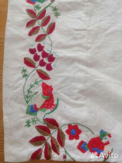 Старинная наволочка с вышивкой на думку. Птички