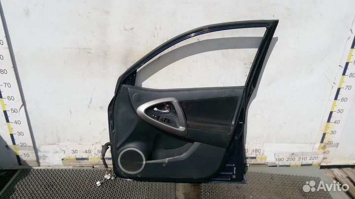 Дверь передняя правая Toyota RAV4
