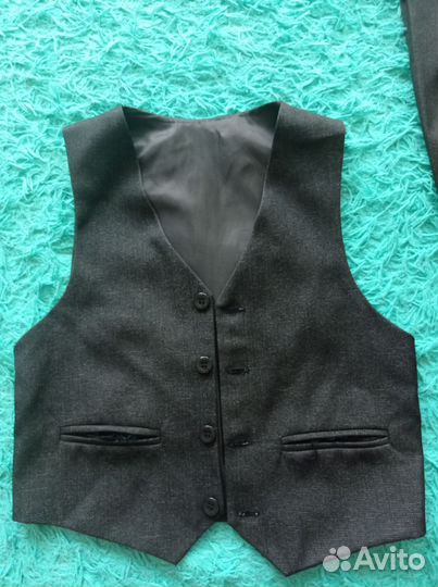 Школьный костюм