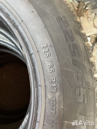 Pirelli Formula Ice 225/65 R17 102T