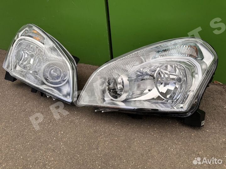 Фара левая и правая Nissan Qashqai j10