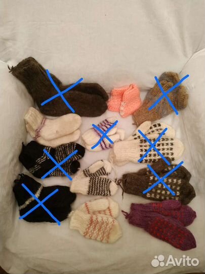 Варежки, носки, пинетки шерстяные вязанные детские