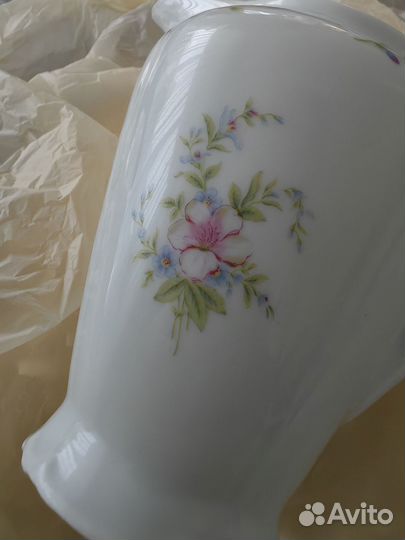 Молочник фарфоровый. Франция Porcelaine de Sologne