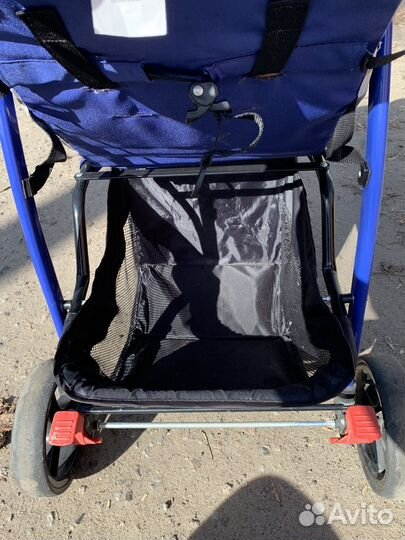 Прогулочная коляска