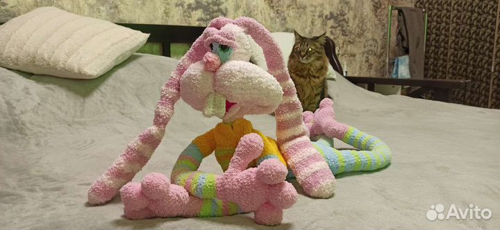 Вязаный заяц Бакс Банни