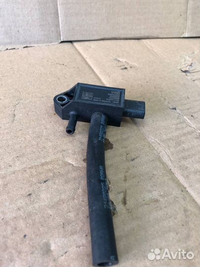 Датчик давления клапан Volvo 30668645