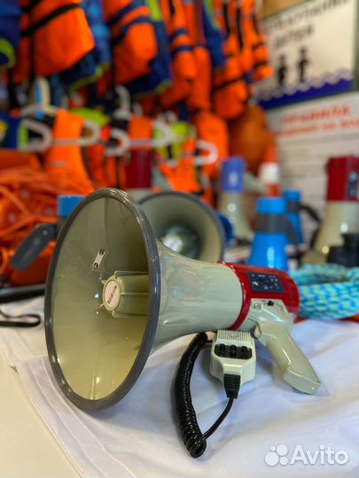 Мегафон - рупорт, громкоговоритель