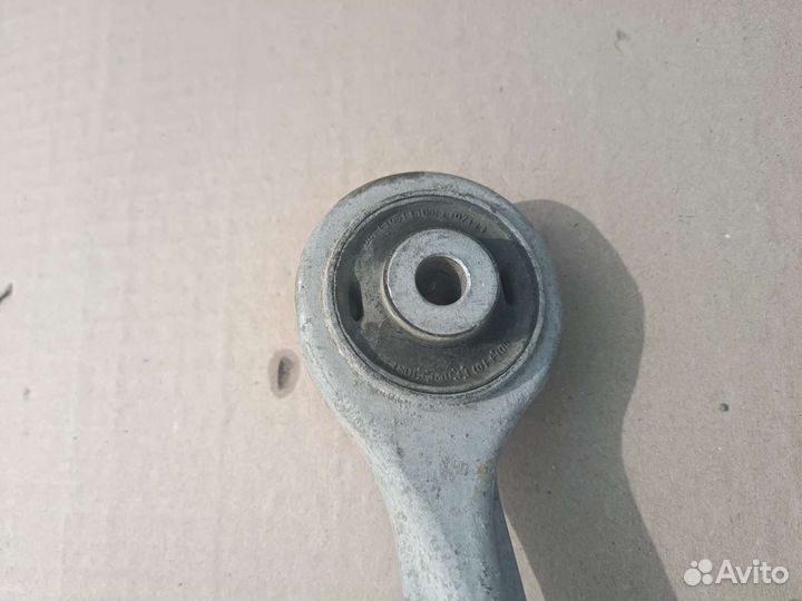 Рычаг передний левый Audi A4 B7