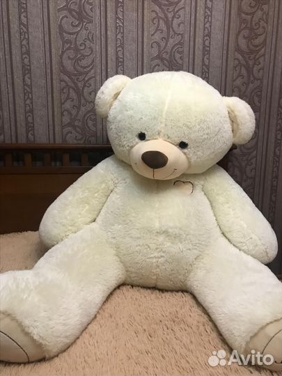 Большие плюшевые медведи