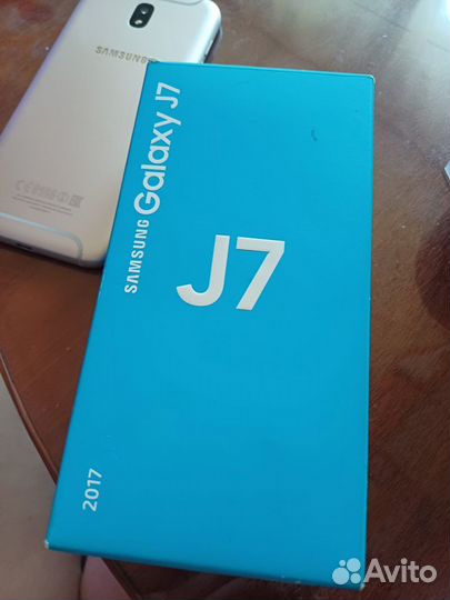 Samsung Galaxy J7 (2017), 3/16 ГБ