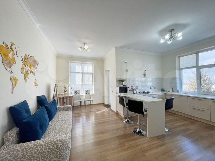 Дом 343 м² на участке 10 сот.