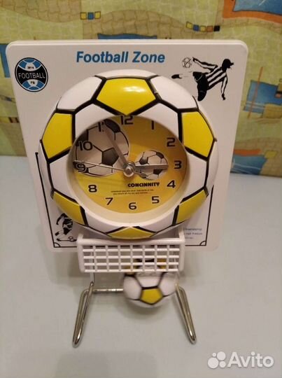 Часы футбол
