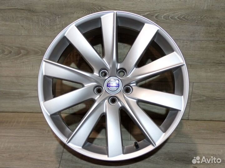 Комплект R19 оригинальных дисков Volvo XC90