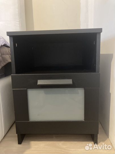 Тумба прикроватная