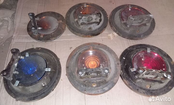 Стекло фонарь железнодорожного светофора СССР