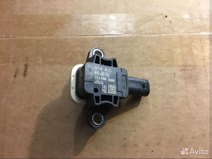 Датчик удара боковой Ауди Шкода Фольксваген