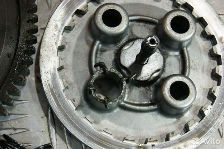 Корзина сцепления Yamaha FZR250R