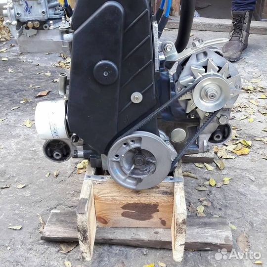 Двигатель ока-11113