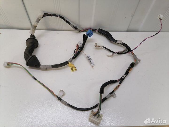 Проводка двери передняя левая Toyota Corolla E150