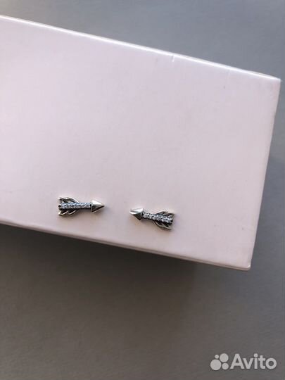 Серьги пандора 297828cz стрелы любви