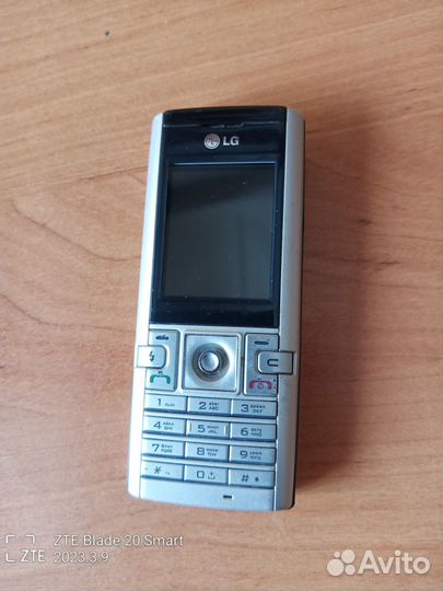 Раритетный Мобильный кнопочный телефон LG B2250