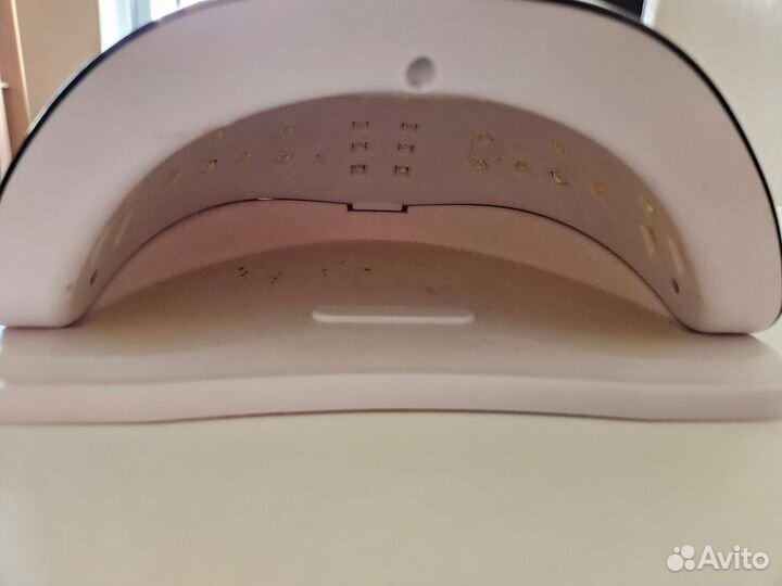 Лампа для сушки ногтей