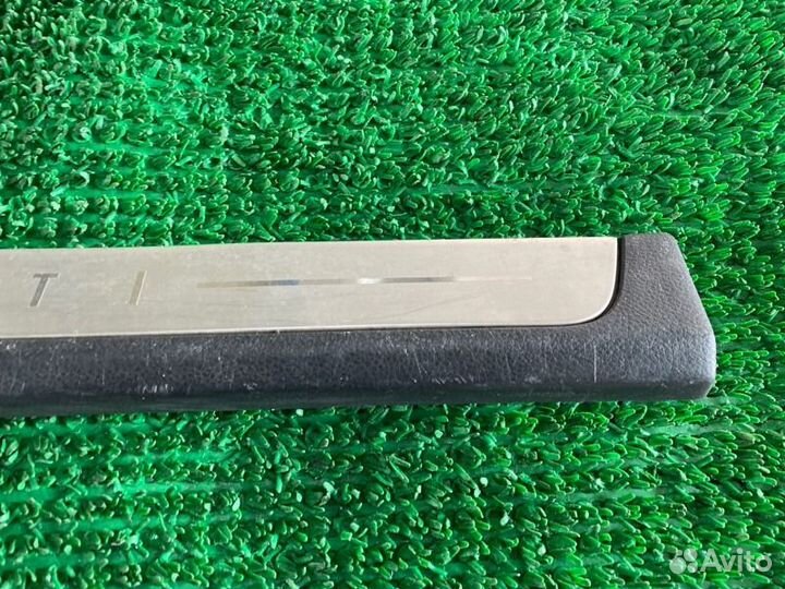 Накладка на порог салона лев. перед. Infiniti Fx35