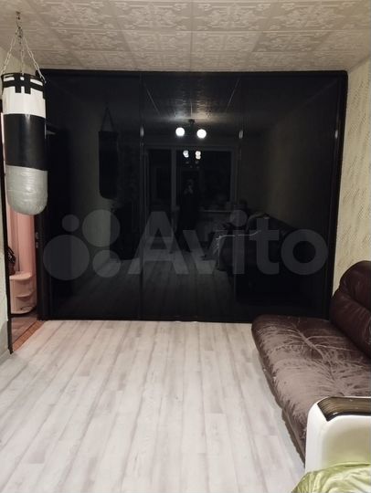 2-к. квартира, 48 м², 9/9 эт.