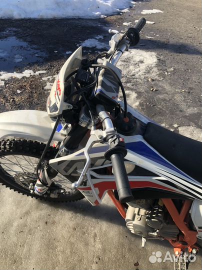 Kayo K4 MX 250 enduro