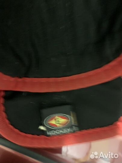 Щитки хоккейные